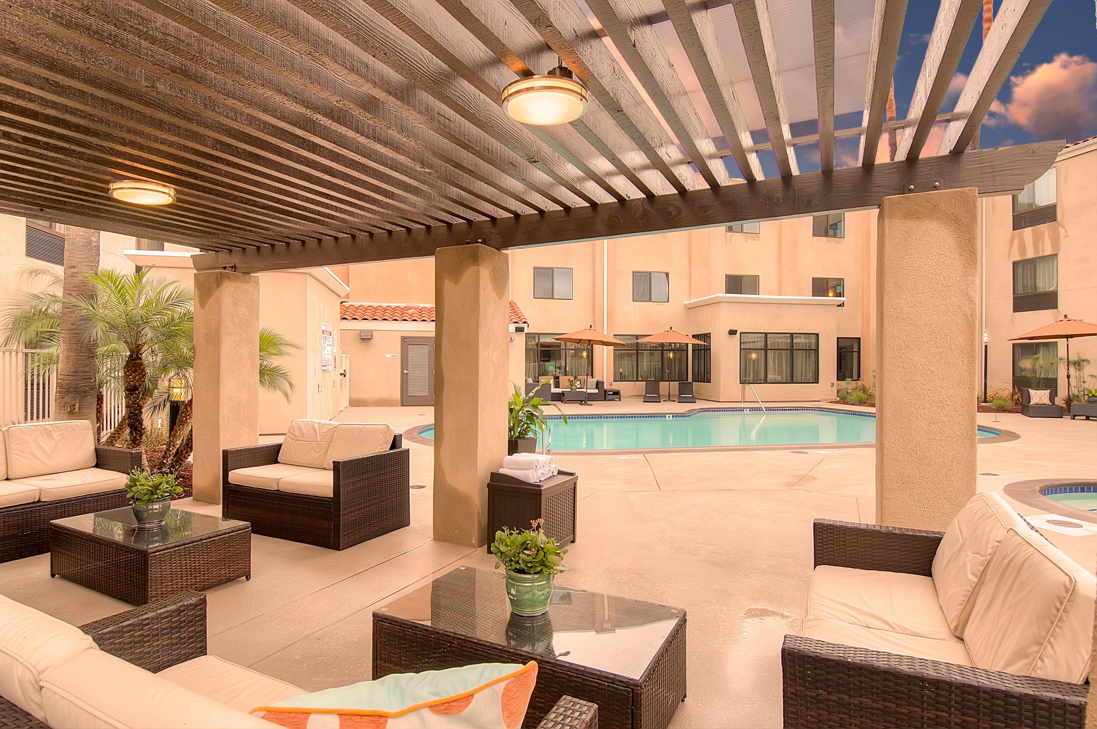 Holiday Inn Express Hotel & Suites Carlsbad Beach By Ihg Extérieur photo